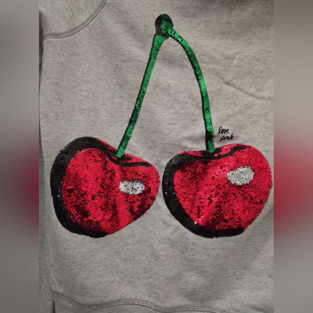 VS Pink Las Vegas Destination Hoodie. (LIMITED EDITION) - Picture 3 of 6